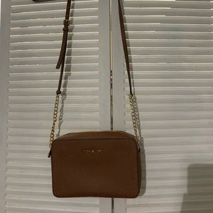 Michael kors crossbody